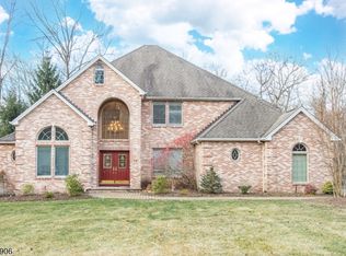 16 Indian Hill Rd, Towaco, NJ 07082