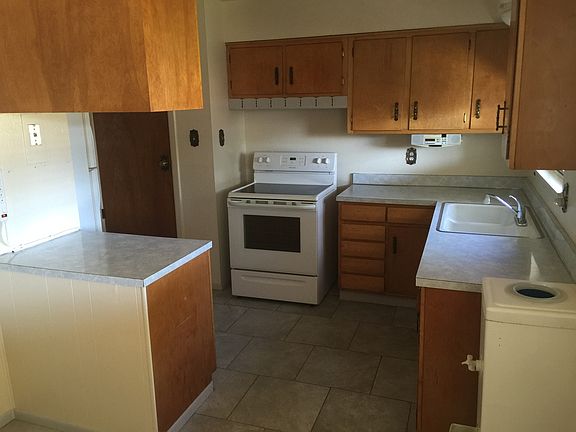 3rd image of 503 La Fonda Dr