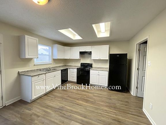 4th image of 5761 N Jamestown Dr