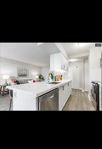 100 Forest Ave Photo 1