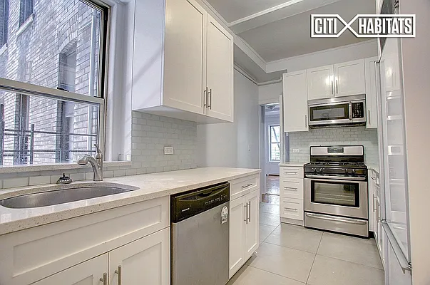 Rented by Citi Habitats | media 31