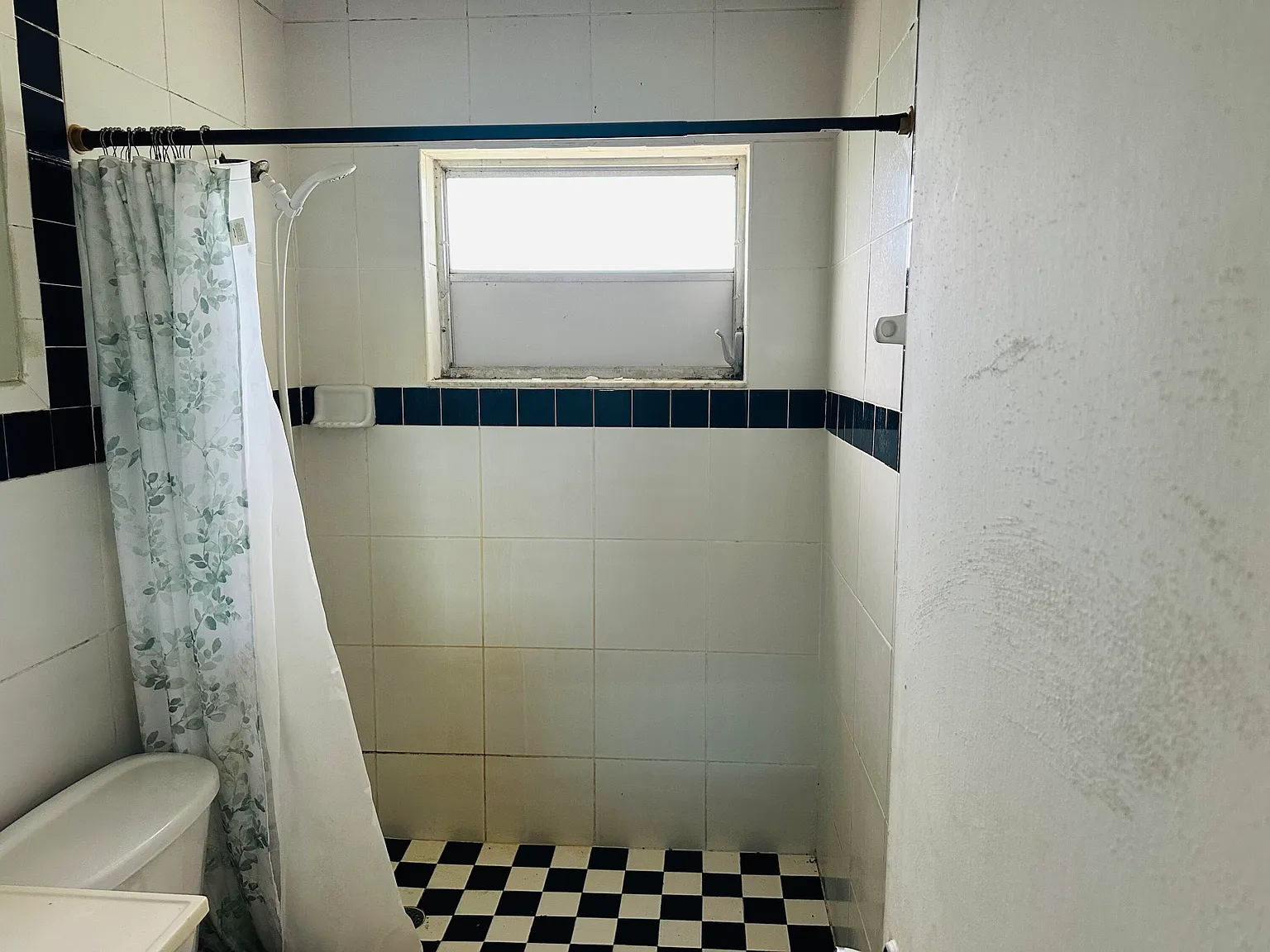 3 bed, 2.0 bath, 1248 sqft, $2,500 — Photo 4