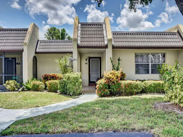130 Lake Rebecca Dr, West Palm Beach, FL 33411