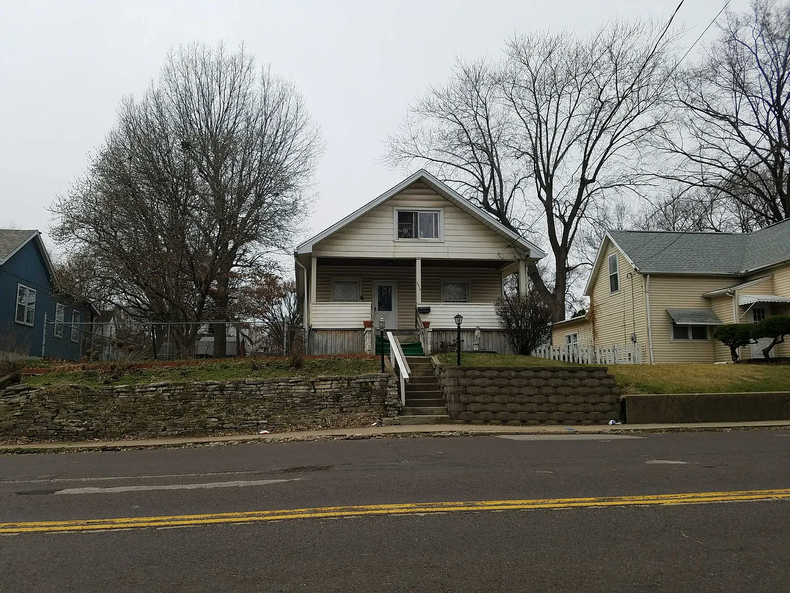 1515 S Western Ave photo 1