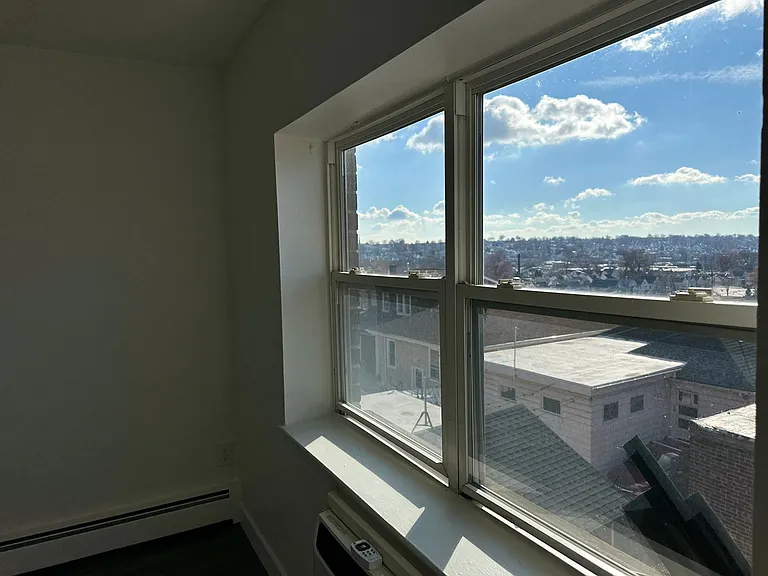 550 Washington Ave #23 — Photo 14