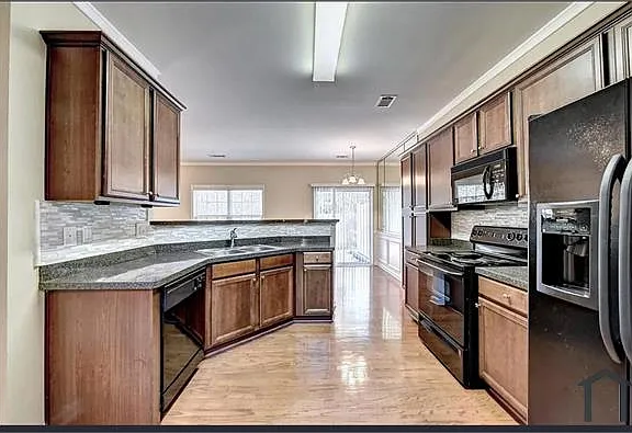 348 Creek Manor Way — Photo 8