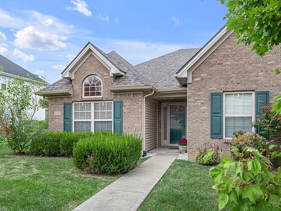 3rd image of 4549 Larkhill Ln