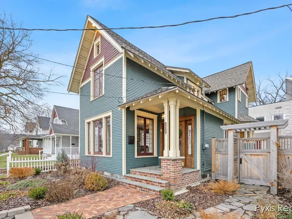 1043 2nd St NW, Grand Rapids, MI 49504