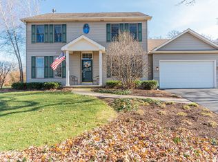 11934 Ellwood Greens Rd, Genoa, IL 60135