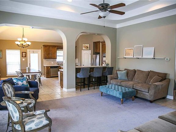 4th image of 2522 Wind Hollow Dr