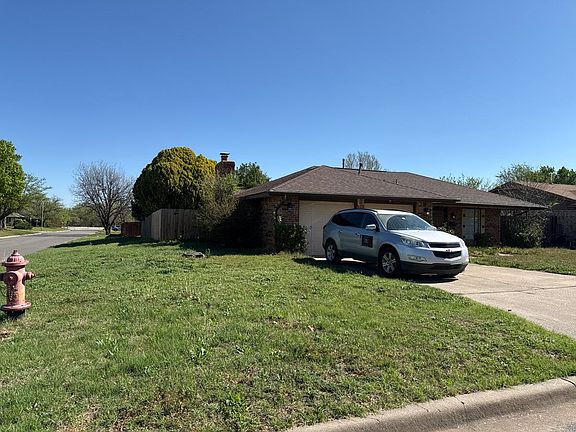 3rd image of 5727 NW Chestnut Ln