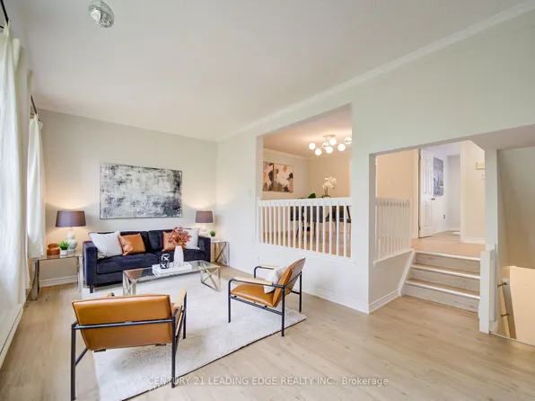 1967 Main St W #49, Hamilton, ON L8S 4P4