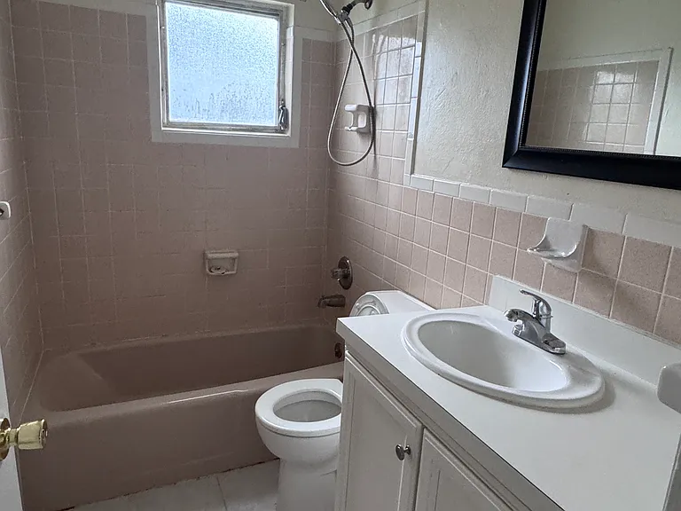 320 Ibis Ave — Photo 9