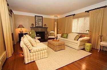 4th image of 955 Lakemont Dr