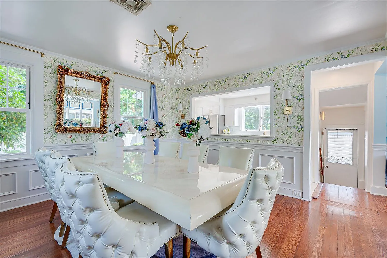 3 bed, $5,800 — Photo 3