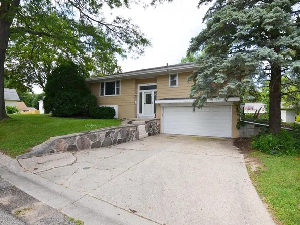 724 West Peck STREET, Whitewater, WI 53190