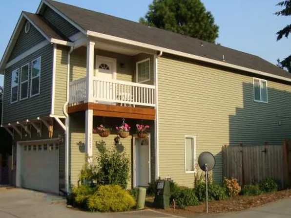 3223 E 27th Cir, Vancouver, WA 98661