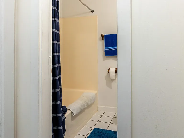 359 Maple St #2 — Photo 5