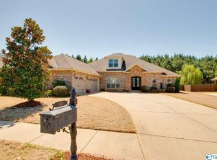 82 Walnut Cove Blvd SW, Huntsville, AL 35824