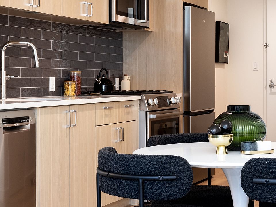 1st image of 2701 Jackson Ave #19E