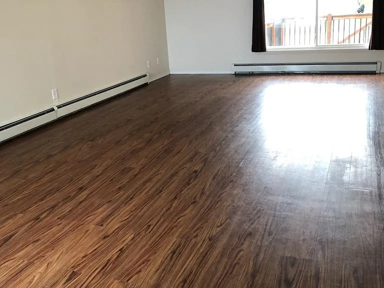 2227 W Foothills Dr — Photo 3