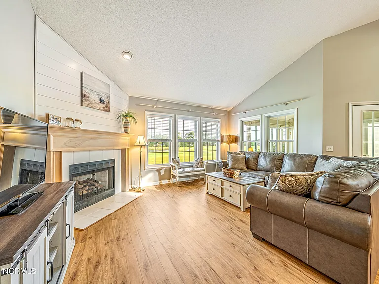 3145 Lakeside Commons Dr SE #1 — Photo 7