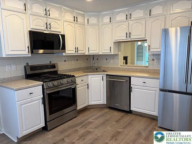 2 bed, 2.5 bath, 1680 sqft, $2,500 — Photo 4