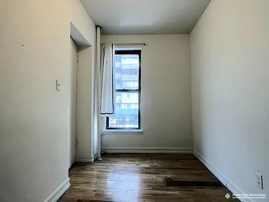 Rented by Sovereign Associates | media 19