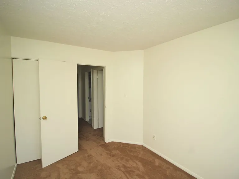 72 Stone Park Pl — Photo 17