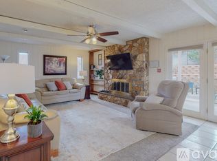 2020 White Cloud St NE, Albuquerque, NM 87112