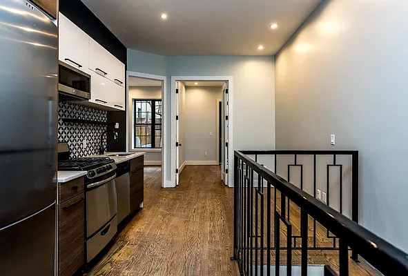 Rented by Lodger Corp | media 40