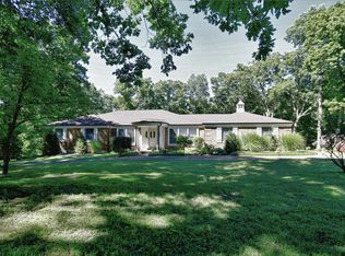 18051 Babler Woods Rd, Chesterfield, MO 63005