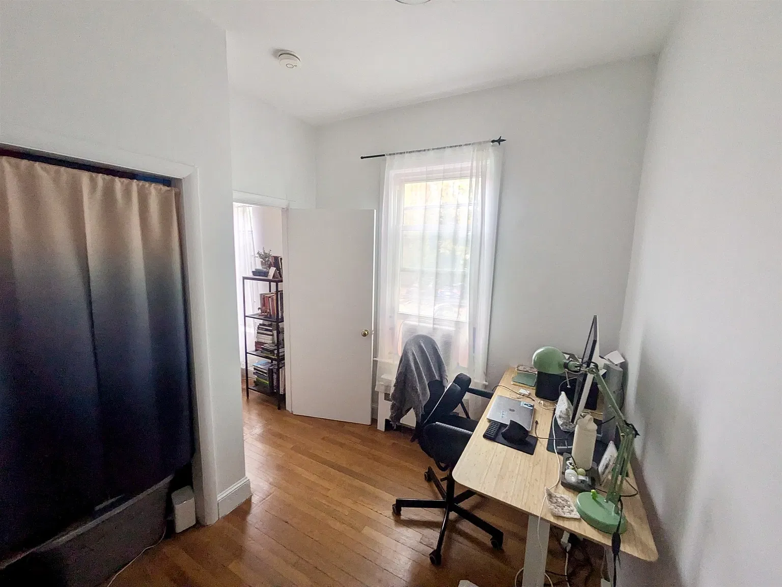1 bed, 700 sqft, $2,900 — Photo 3