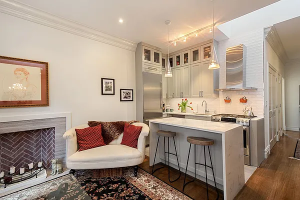 Rented by Corcoran | media 13