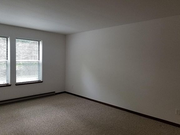 5th image of 713 Madison St APT 203