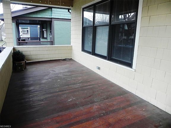 2nd image of 1535 Elbur Ave