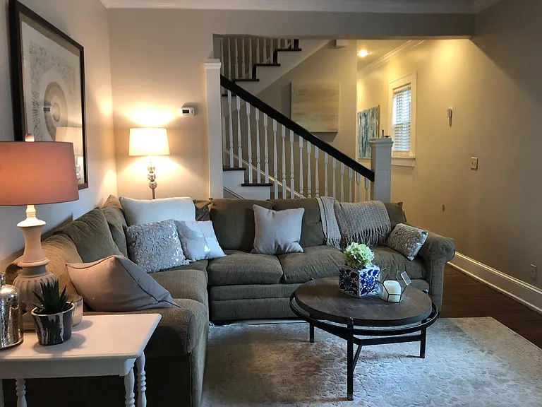968 Charles Allen Dr NE — Photo 1