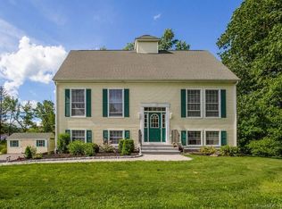 106 Dowd Ave, Canton, CT 06019