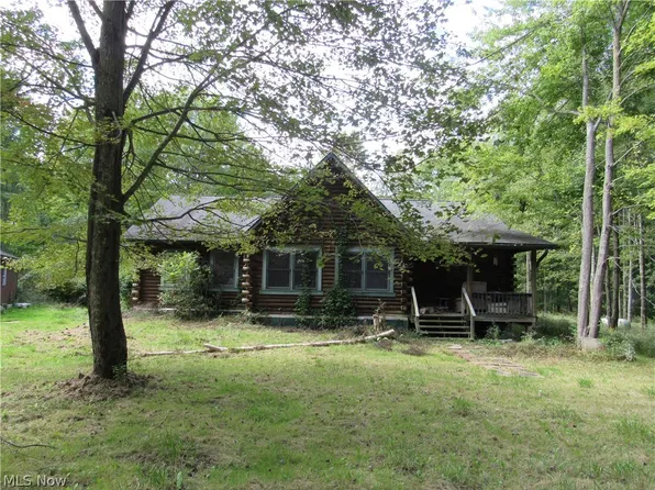 5575 Center Rd, Conneaut, OH 44030