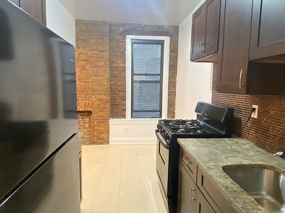 2nd image of 218 W 104th St APT 2B