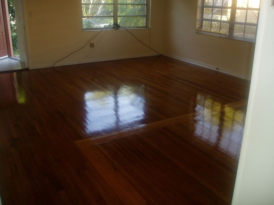 2nd image of 6210 NW 40th St