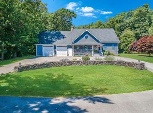 1 Three Doctor Hickey Ln, Rochester, MA 02770