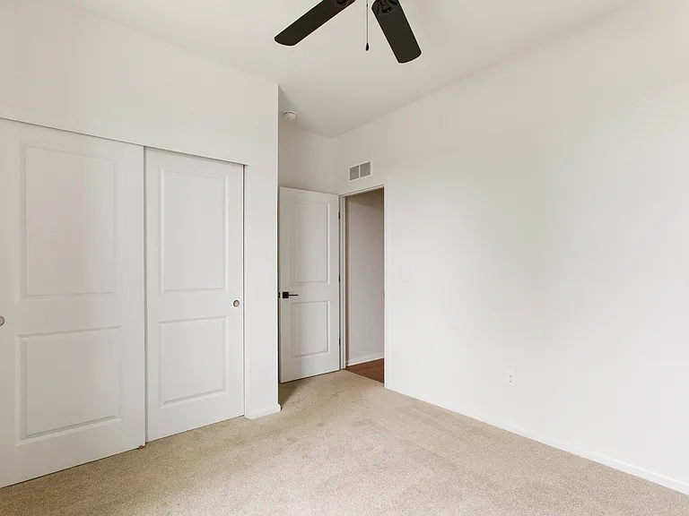 855 N Waterloo Cir — Photo 16