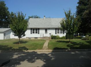 1231 S 1st Ave, Iowa City, IA 52240