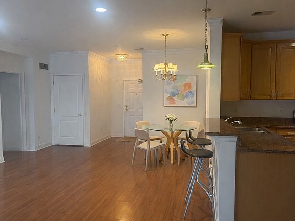 4th image of 1506 Meadow Brook Ct #1506