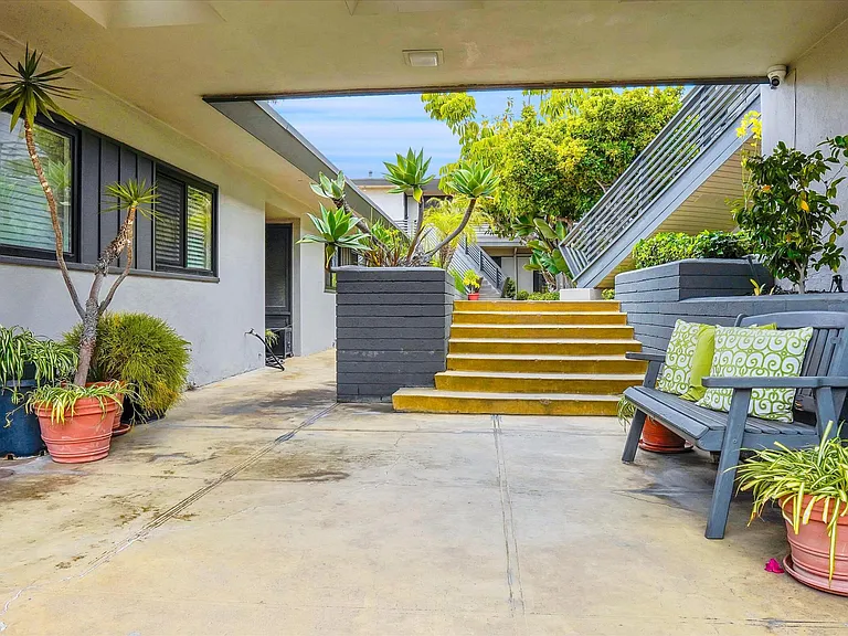 Front entrance to property