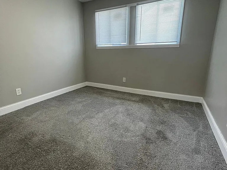 18503 Riopelle St — Photo 11