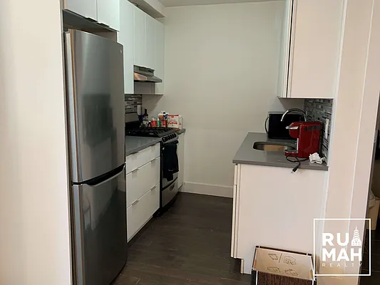 Rented by Rumah Realty Inc | media 13