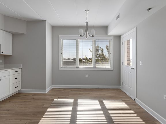 5th image of 5450 115th St APT 401