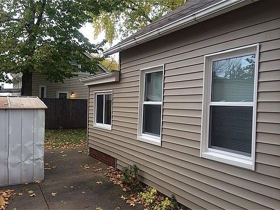 3rd image of 840 Brayton Ave